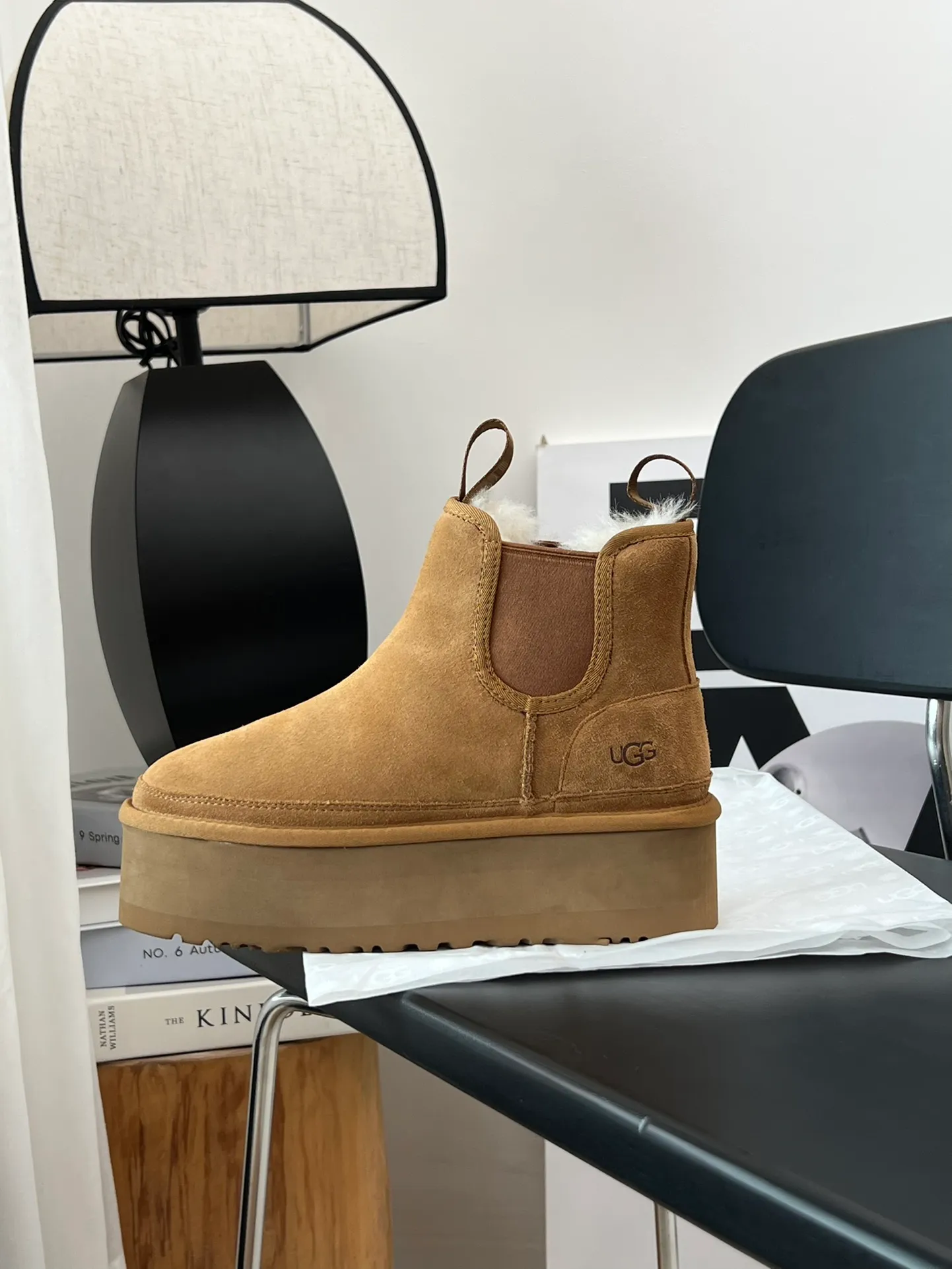💰560 UGG sheepskin all-in-one snow boots Chelsea boots UGG 4526 Autumn and winter new women's casual and comfortable thick-soled Chelsea fashion boots star same style 1134526 Color: black maroon gray Size: 35-40